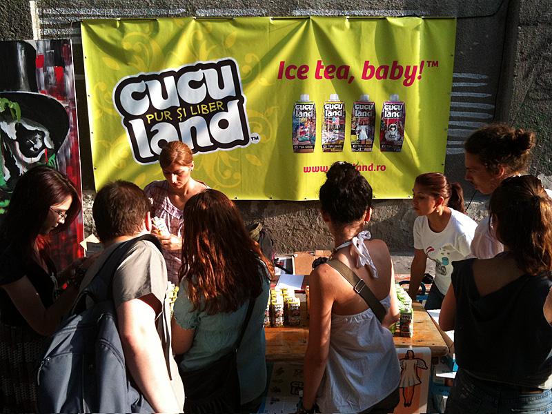 Cuculand la Street Delivery in Bucuresti.
